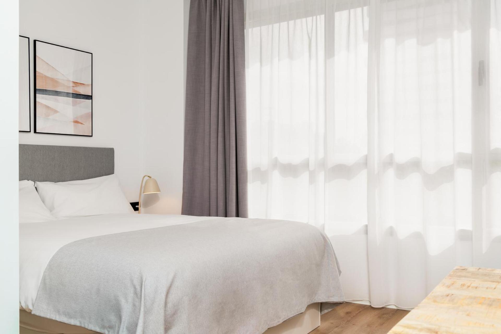 Limehome Valencia Carrer D'Antonio Ferrandis Exterior foto